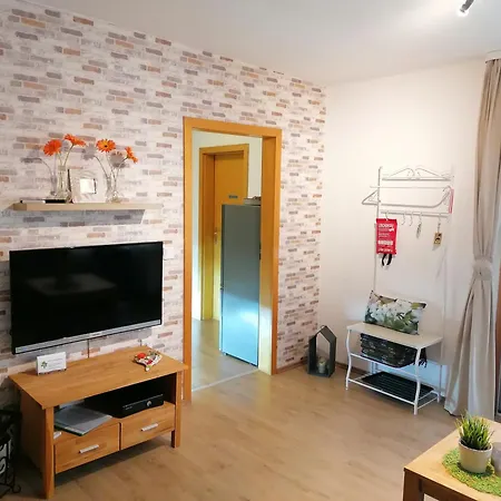 Am Reinhardswald -buchenzweig- Trendelburg