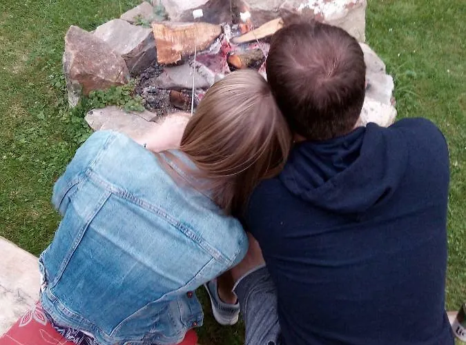 Am Reinhardswald -buchenzweig- Trendelburg