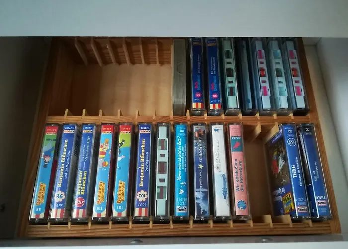 Am Reinhardswald -buchenzweig- * Trendelburg